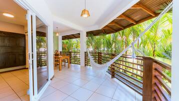 Apartamento ESTANDAR - Ubicado en La Planta Baja | Solarium