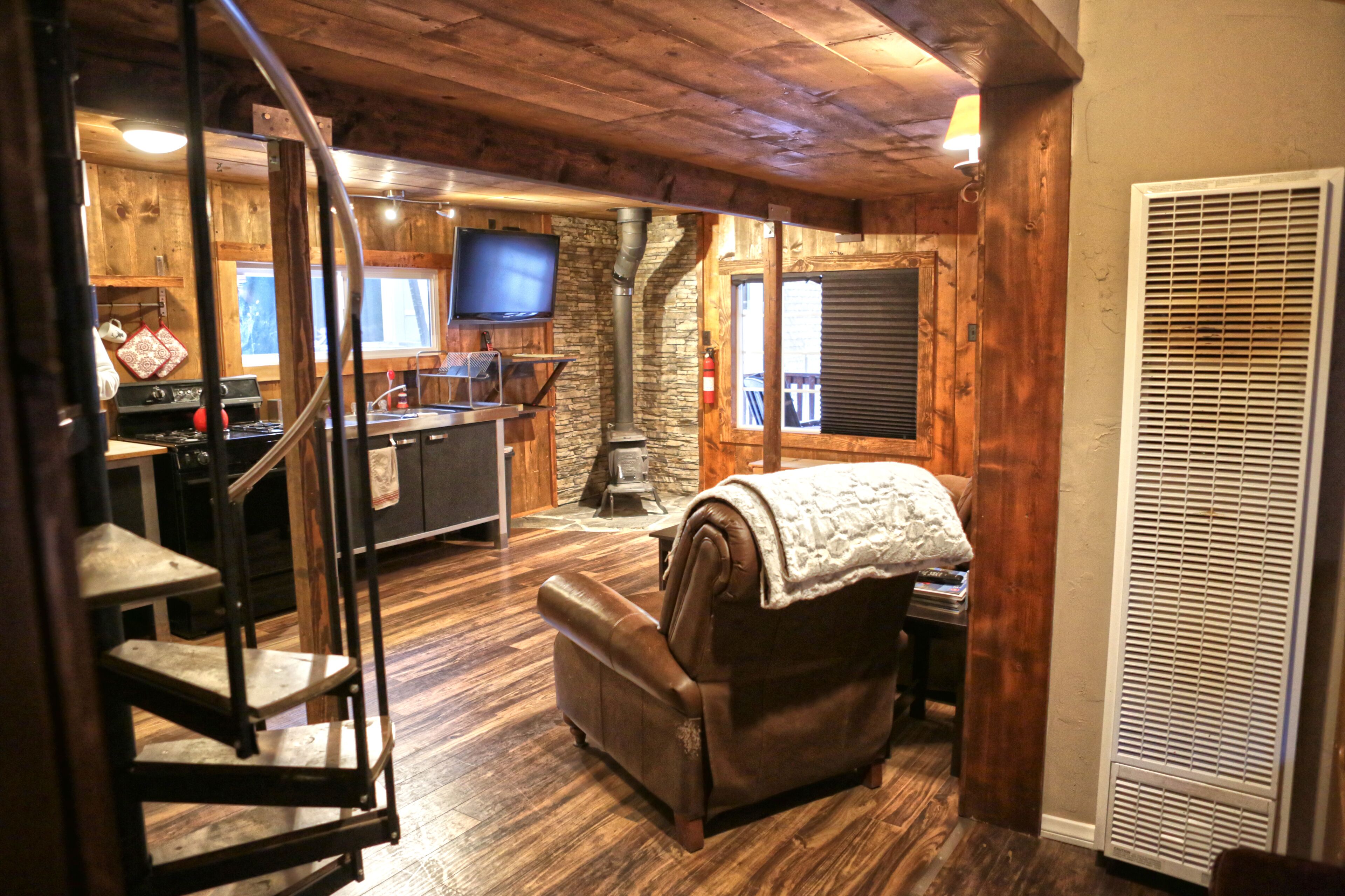 Cozy Mountain Retreat in a Great Location!