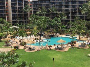 حمّام سباحة خارجي، حمّام سباحة مُدفَّأ