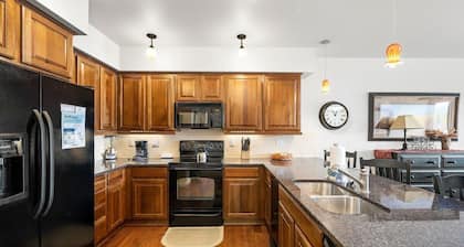 Riverside Condo | Magníficas vistas del río Spokane y mucho espacio