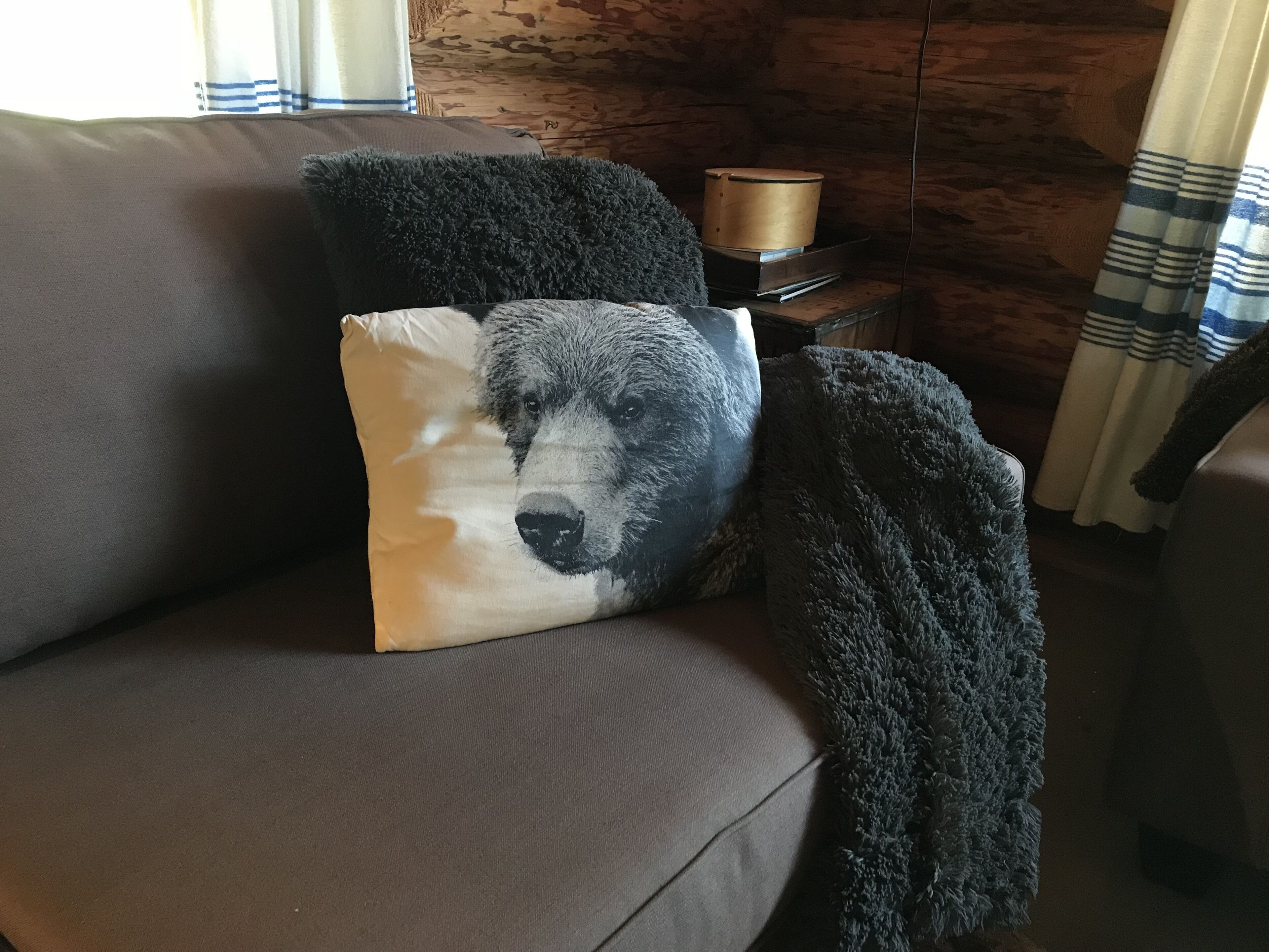 The Enchanted Woods Waterfront Log Cabin at Secret Cove