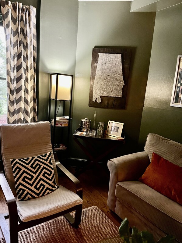 تلفزيون، مشغل دي في دي، كُتُب