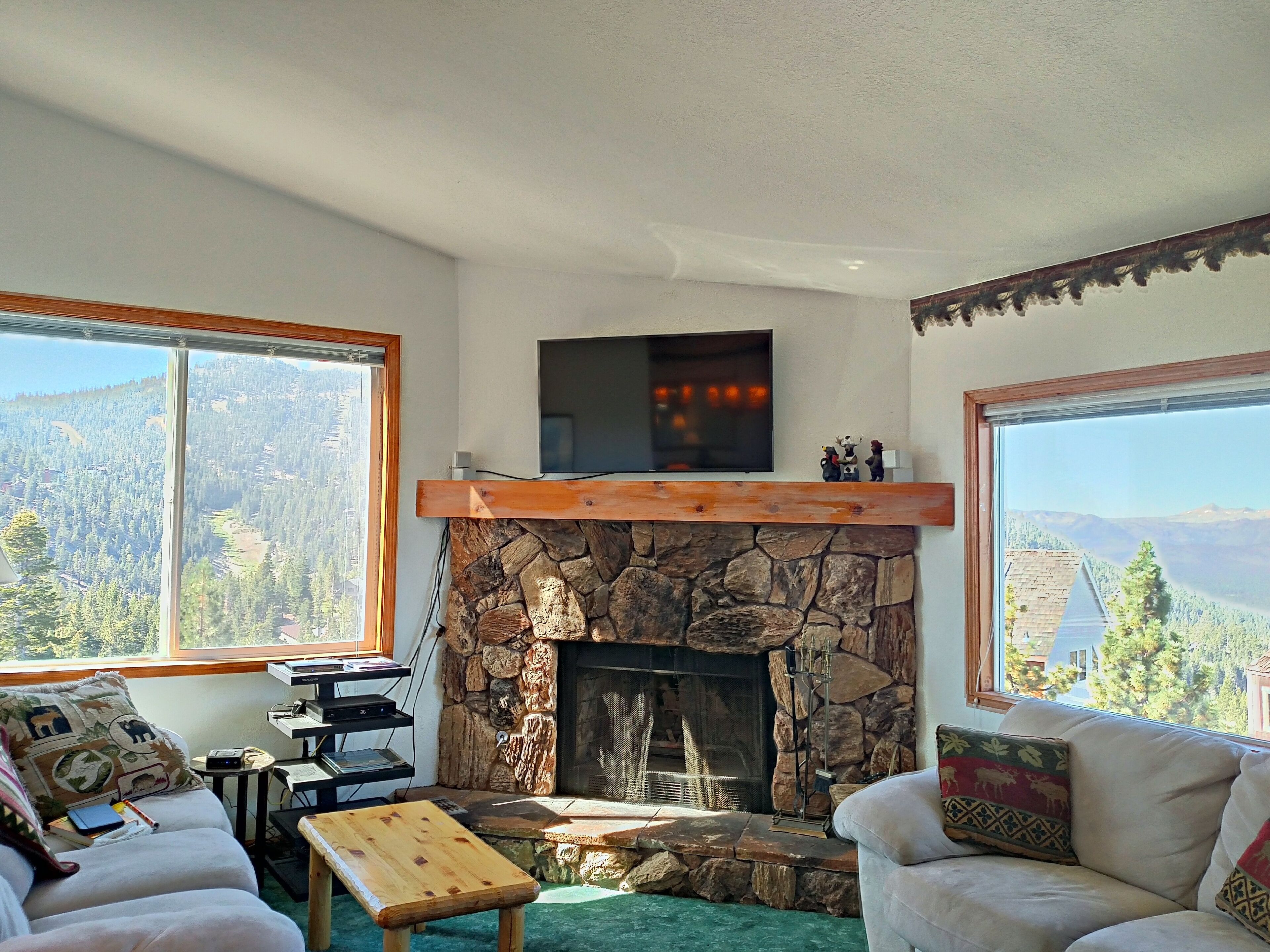Lake Tahoe's Best! Panoramic Lake Views for 9, Ski, Hot Tub at Heavenly , A/C 