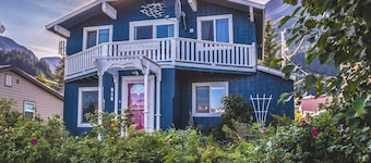 Most Charming B&B, Eco-Friendly Guest House and Wildlife Retreat in Alaska