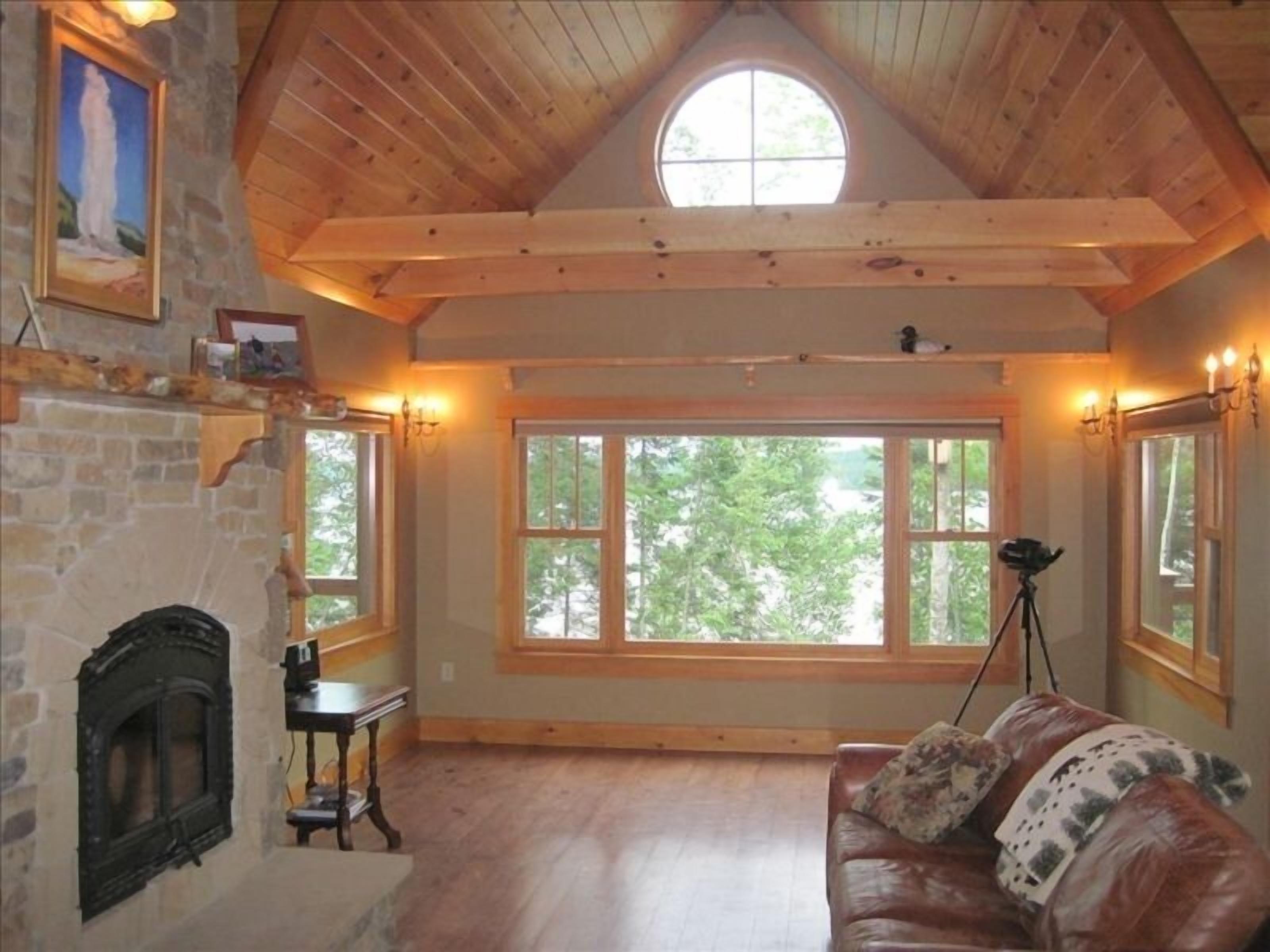 Quintessential Lake House on Raspberry Bay 