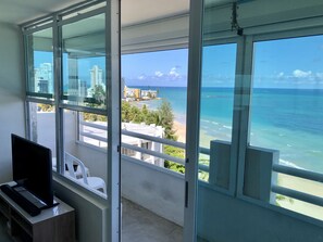 Interior - Isla Verde Beach Paradise (Isla Verde; Carolina)