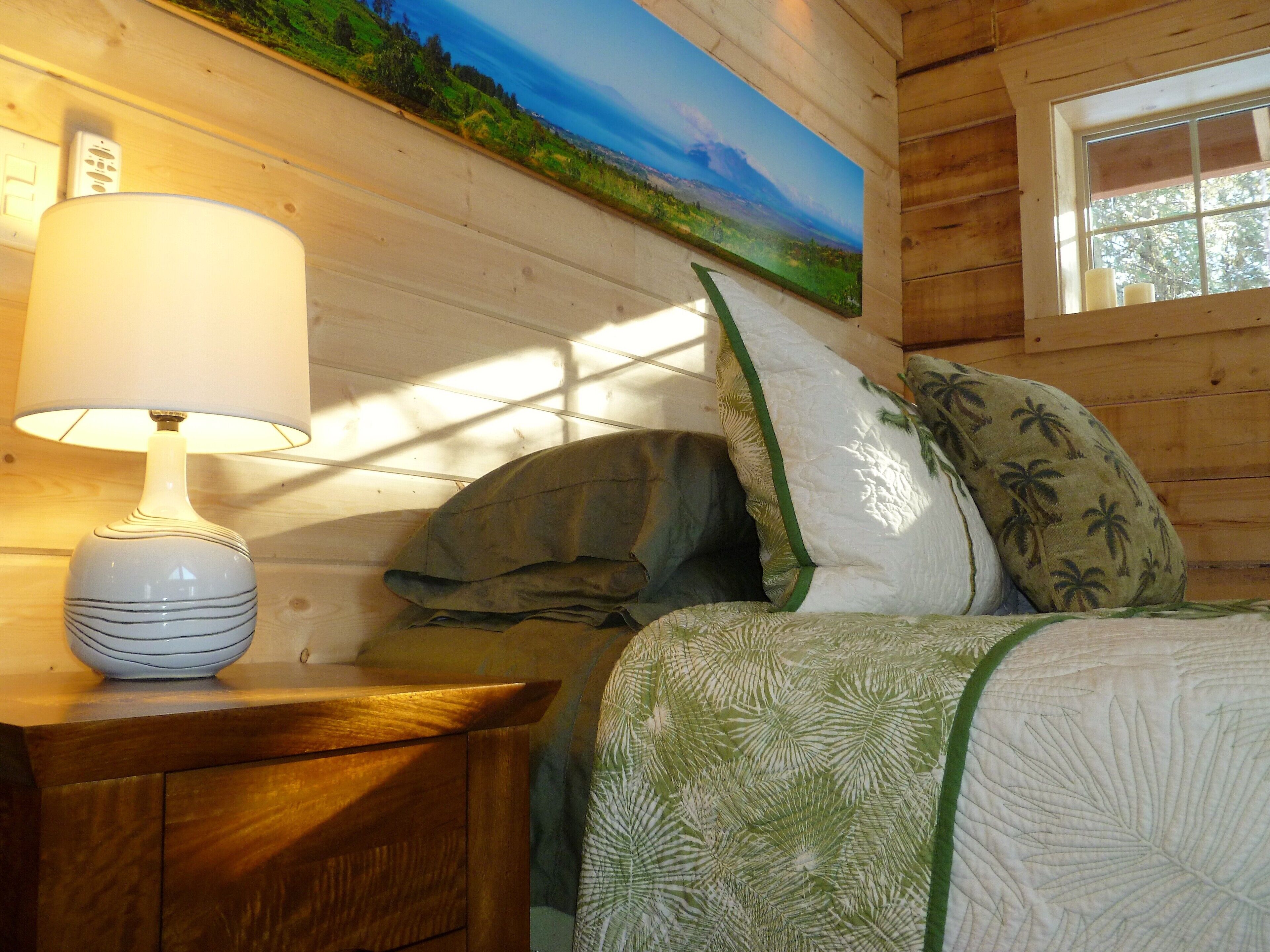 Modern Log Cabin Vacation Rental with En Suite Sauna in Talkeetna, Alaska