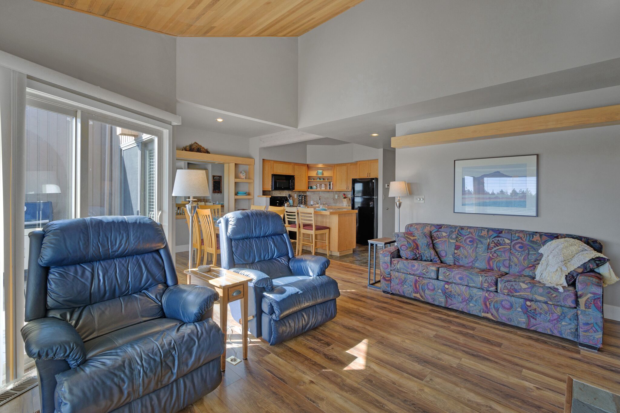 Overlooks Deschutes River, Dog Friendly