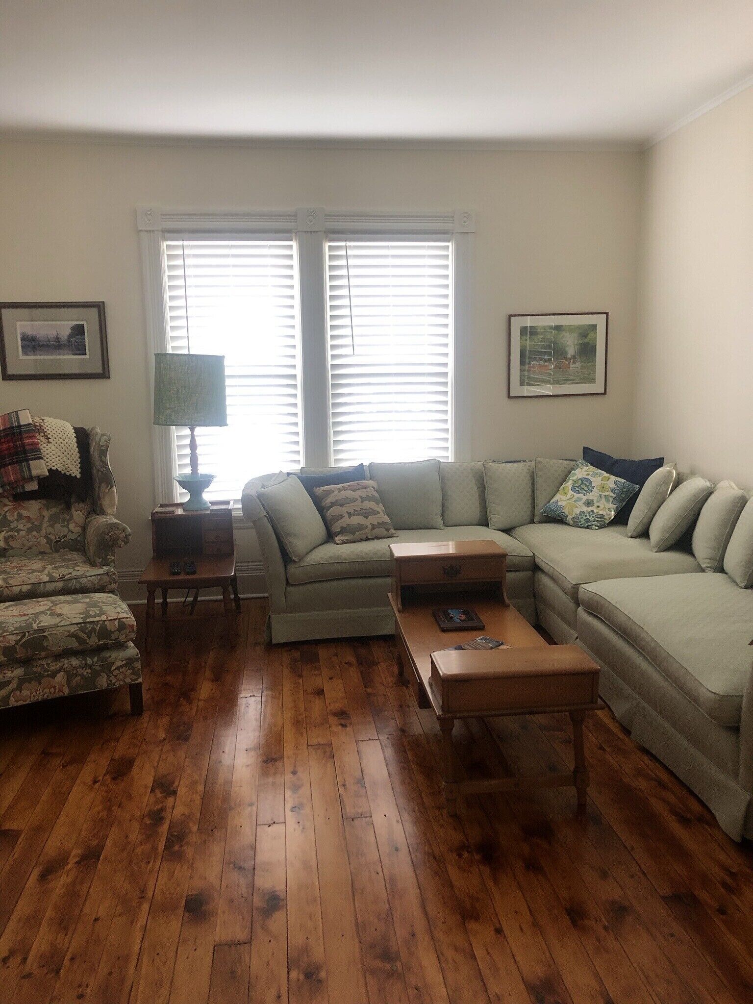 Village Waterfront Home !! Walking distance to all attractions!