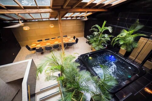 Parque LLeras Poblado 11 Bedrooms