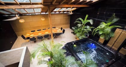 Parque LLeras Poblado 11 Bedrooms