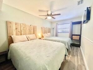2 bedrooms, iron/ironing board, free WiFi, bed sheets