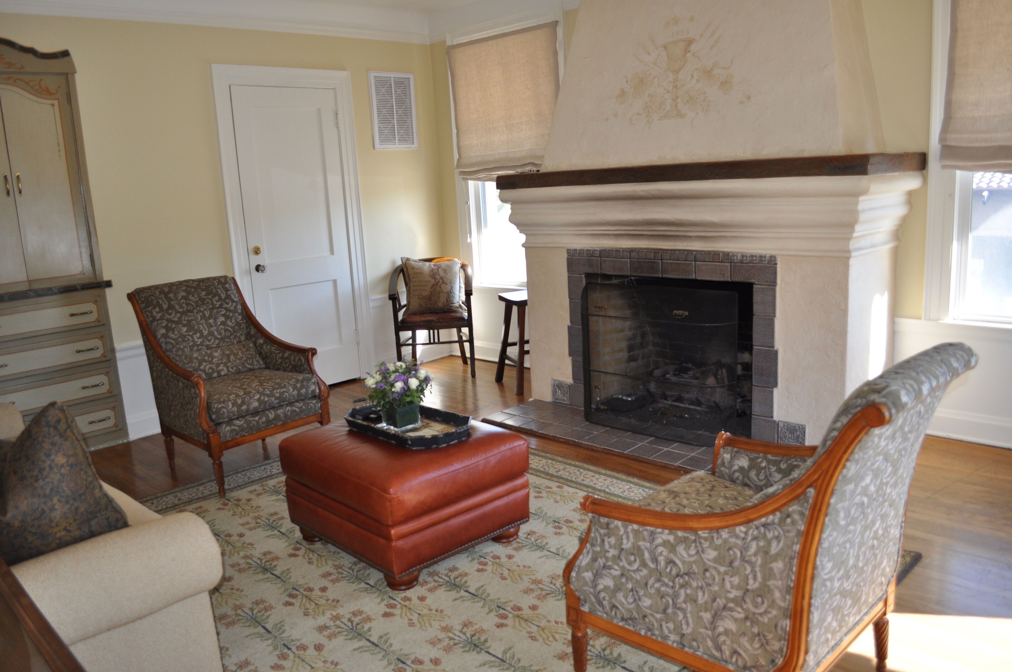 Elegance & Charm 2 blocks to Sonoma Square, from $249 off season