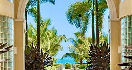 Villa Renaissance 503: 2nd Floor 1 Bedroom Pool/Garden View Villa: Sleeps 2-4