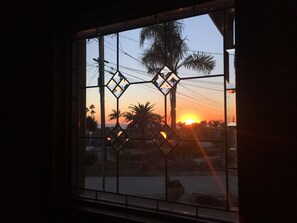 Interior - 3 Bed 2 Bath Ocean View Home (Carlsbad)