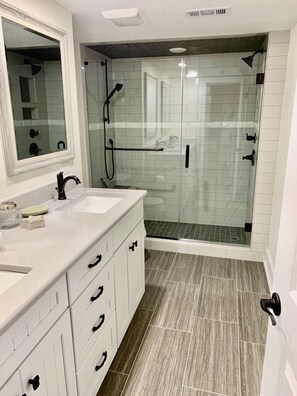 Shower, towels