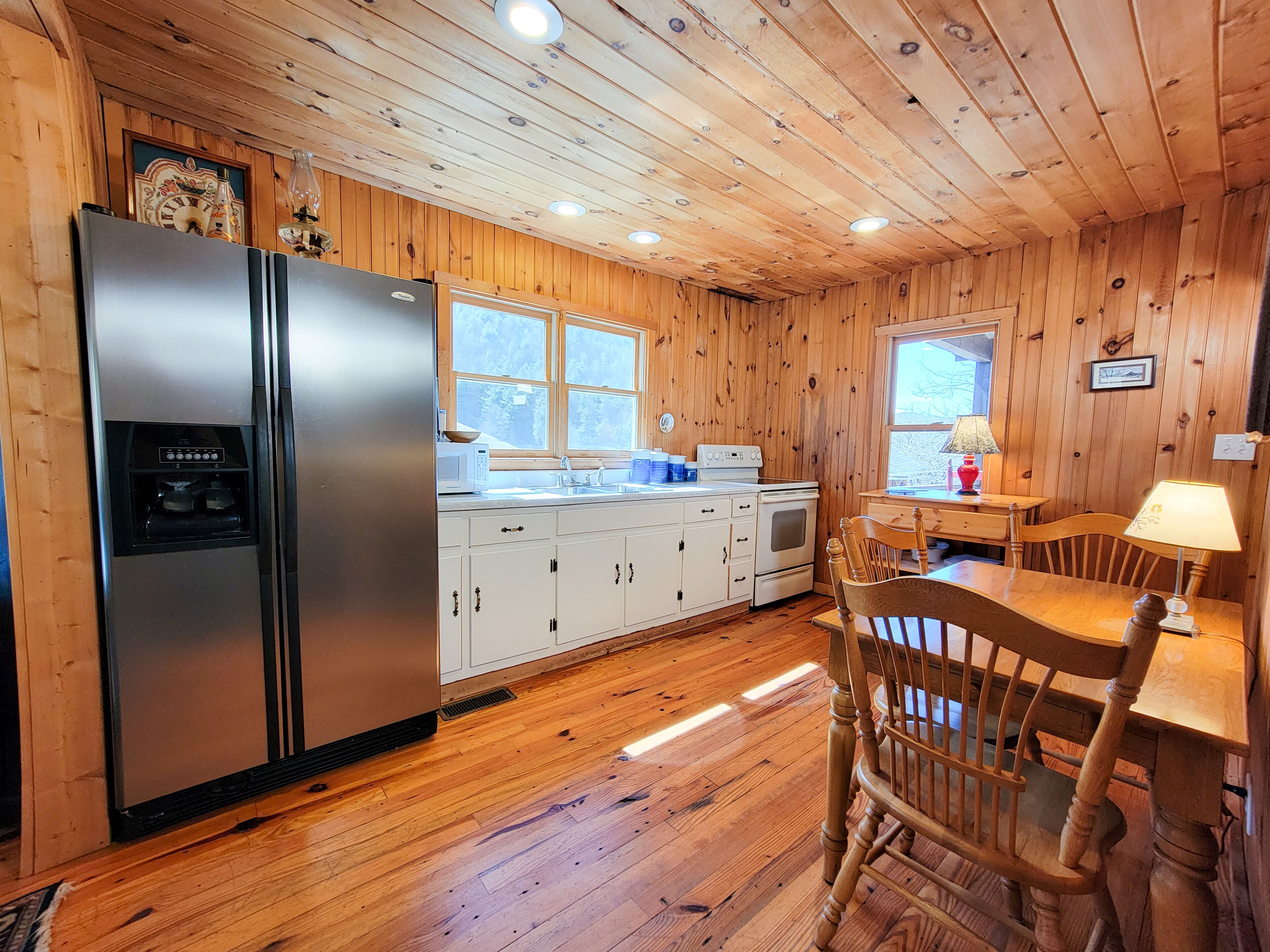 Chestnut Cottage @ Old Orchard Creek Farm - Hiking, Views, Family Friendly