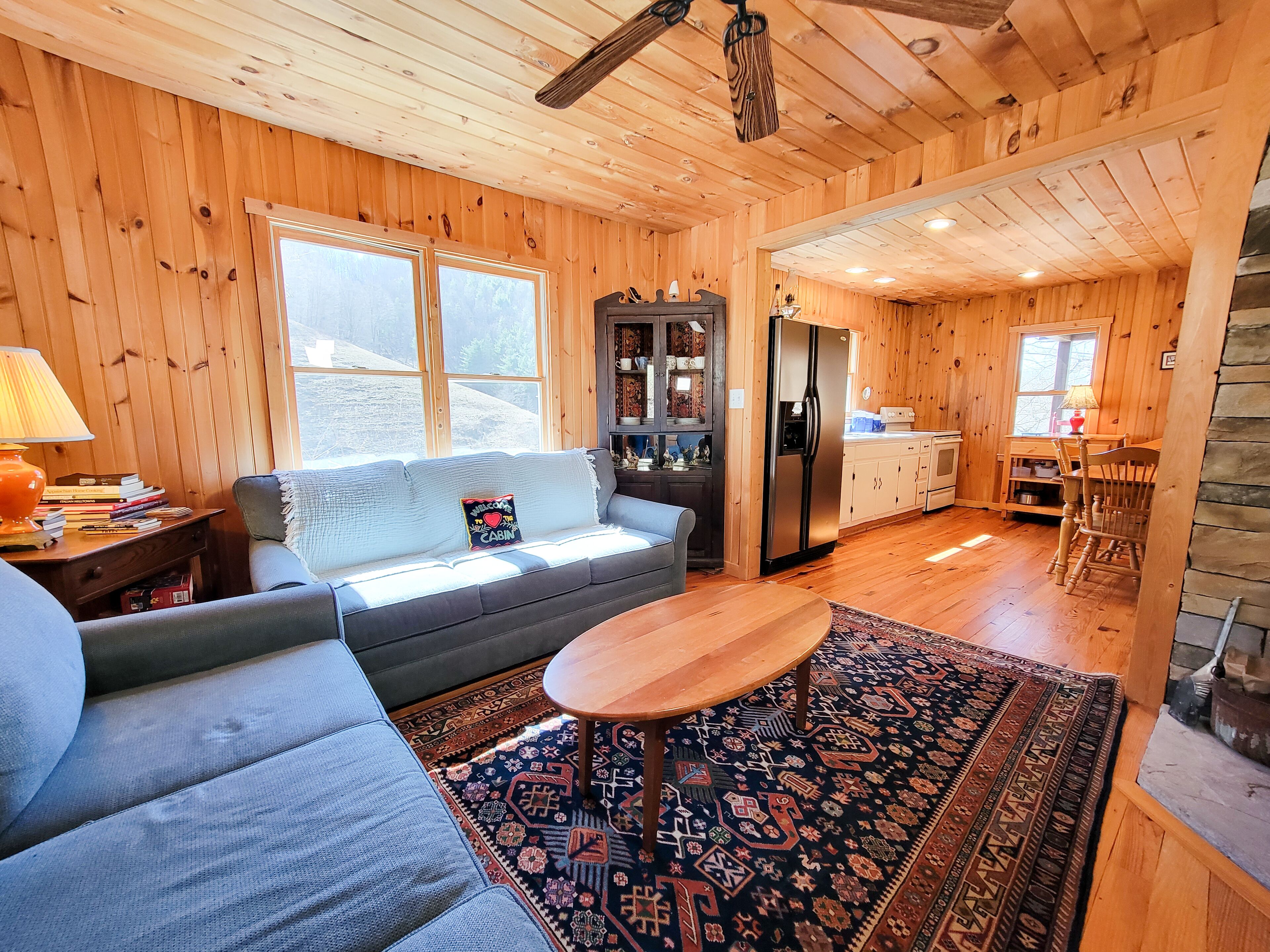 Chestnut Cottage @ Old Orchard Creek Farm - Hiking, Views, Family Friendly