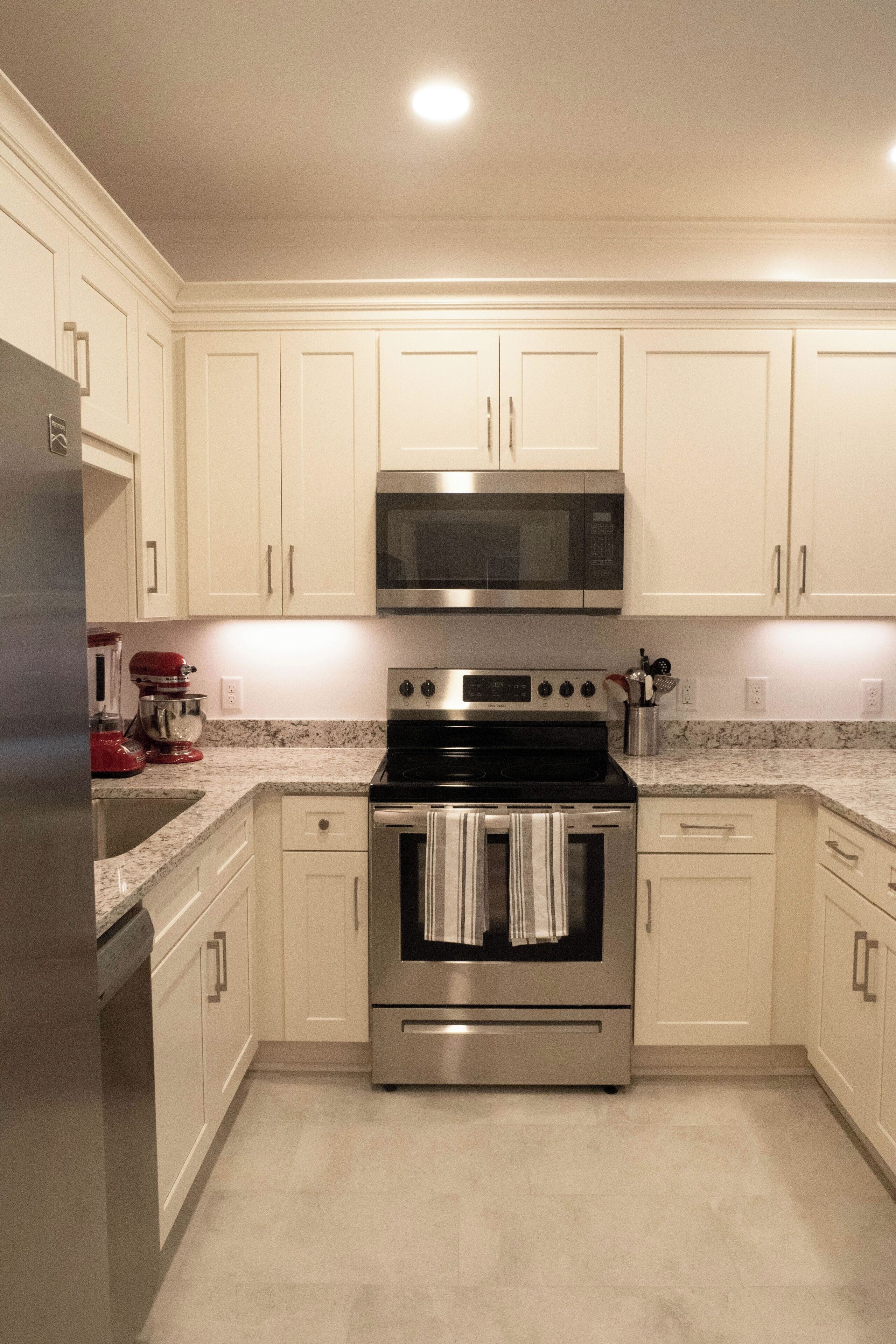 2 bedroom/2 bathroom , 2 blocks from everything Tuscaloosa!