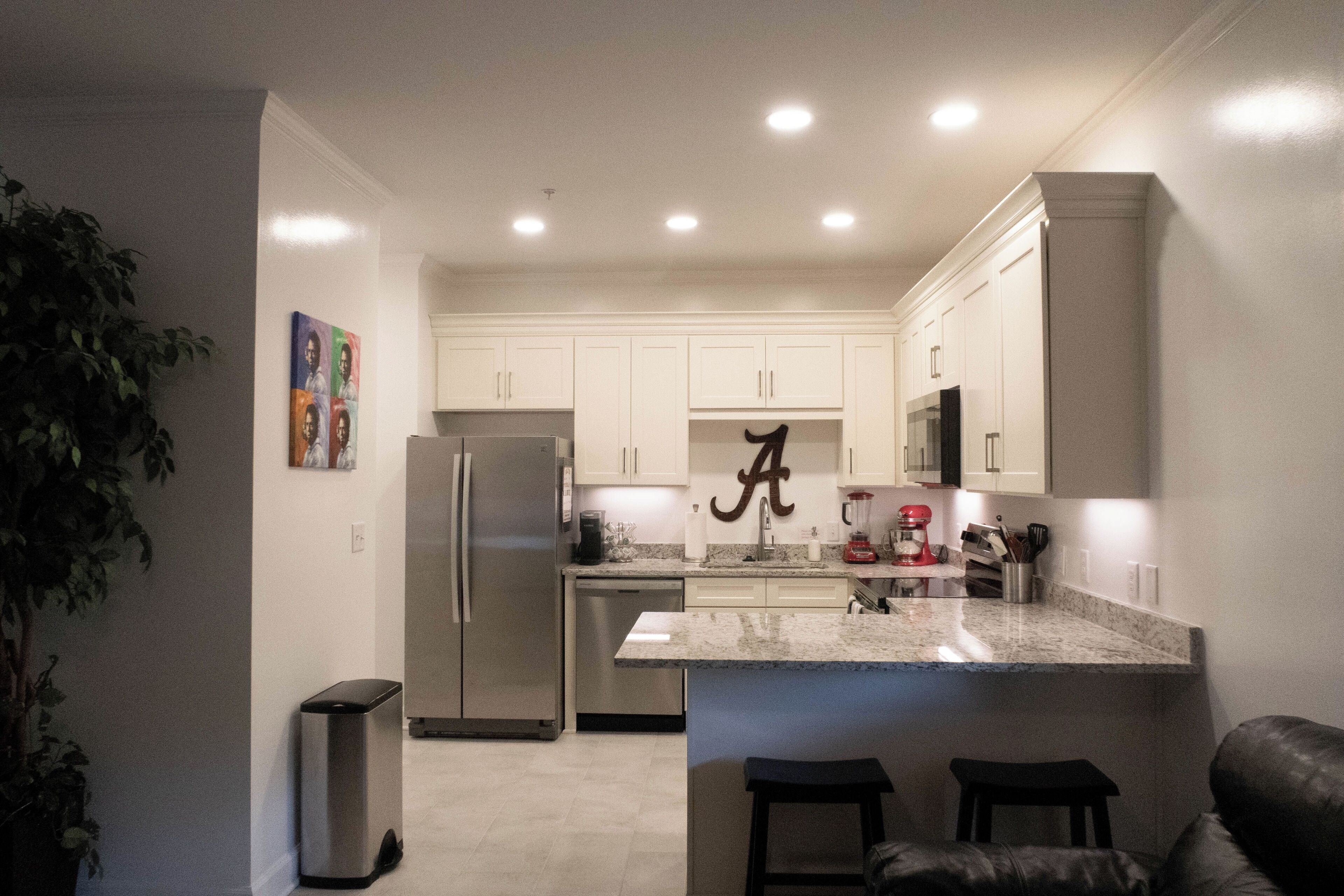 2 bedroom/2 bathroom , 2 blocks from everything Tuscaloosa!