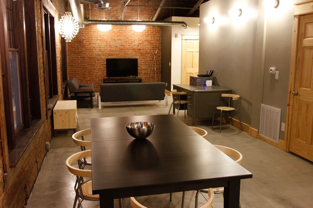 Modern Loft on Historic 25th Street
