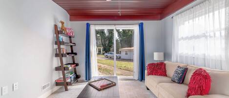 تلفزيون، مدفأة