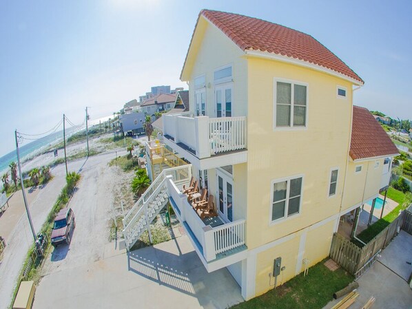 Exterior - No Road To Cross!  Private Pool and Private Beach, 3 Bedroom & 3 Bathroom  (Miramar Beach)
