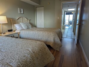 2 bedrooms, iron/ironing board, WiFi, bed sheets - Beautiful oceanfront condo - Bay Watch Unit 338 (North Myrtle Beach)