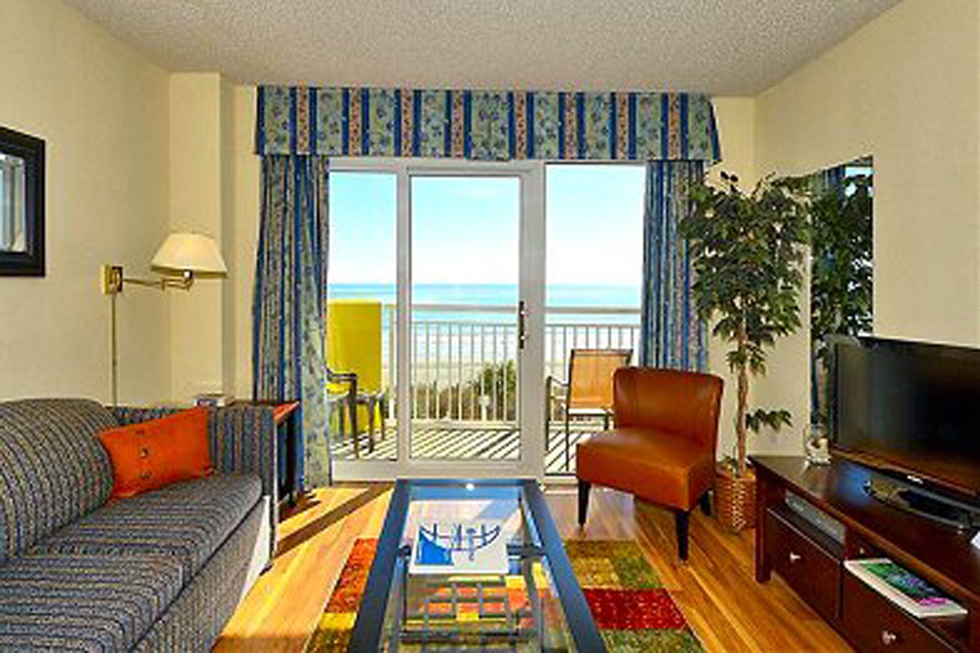 Beautiful oceanfront condo - Bay Watch Unit 338