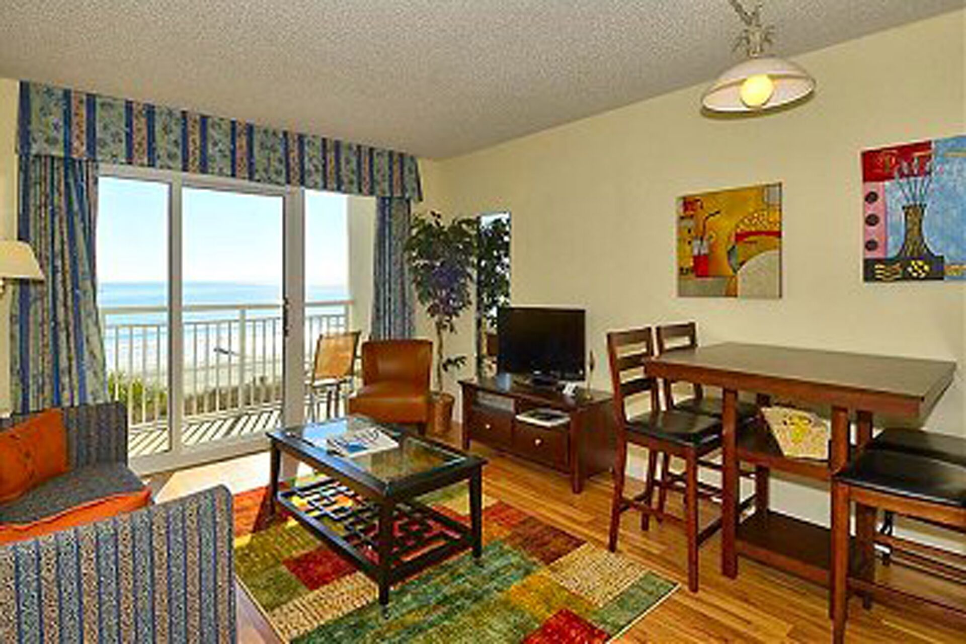Beautiful oceanfront condo - Bay Watch Unit 338