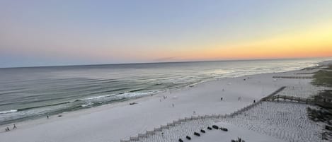 Am Strand, Liegestühle