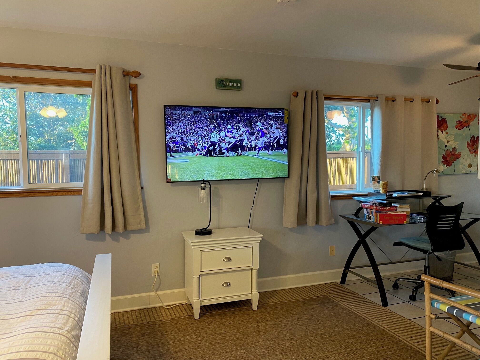 Iron/ironing board, travel crib, free WiFi, bed sheets