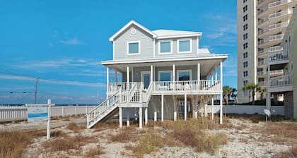 SeaEsta: 🐾 Renovated Beach Cottage | Gulf Views | Dog Friendly | 75 ft to Beach