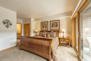 3 Schlafzimmer, Bügeleisen/Bügelbrett, WLAN, Bettwäsche