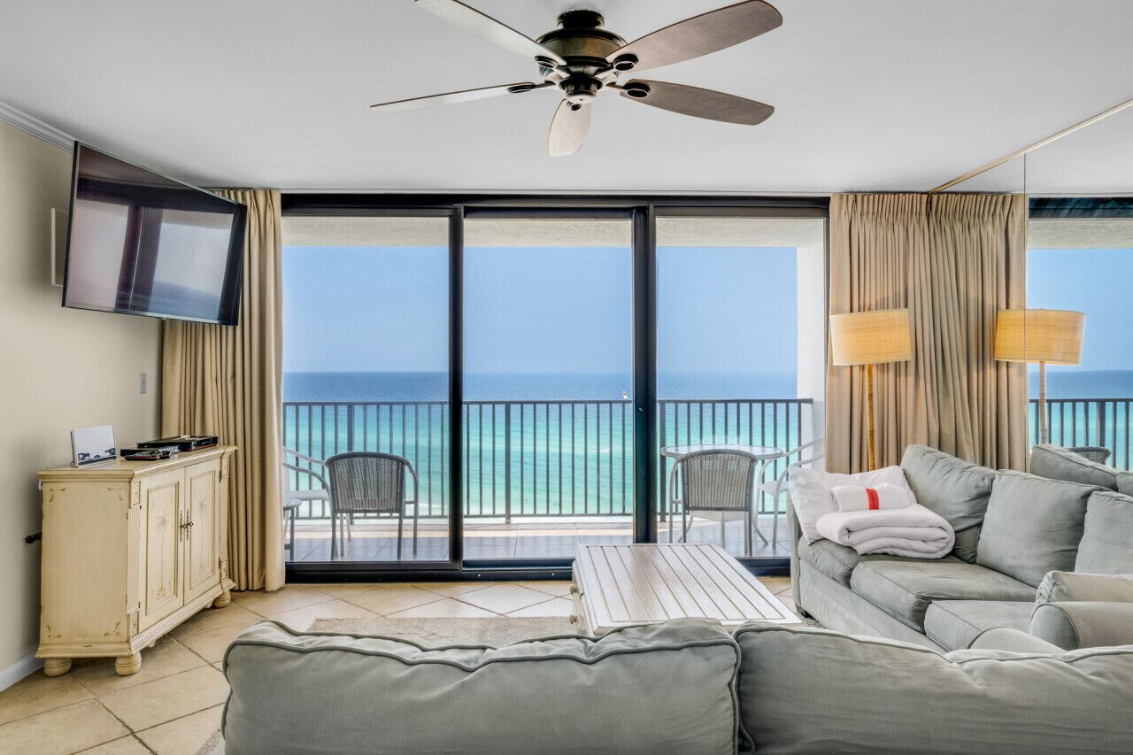 Beachfront-FREE Beach Set-up - Extra Bedding options - Heart of Seagrove 30A 