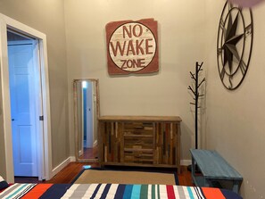 4 bedrooms, travel crib, free WiFi, bed sheets