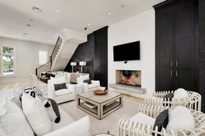 Smart TV, fireplace, video games, DVD player