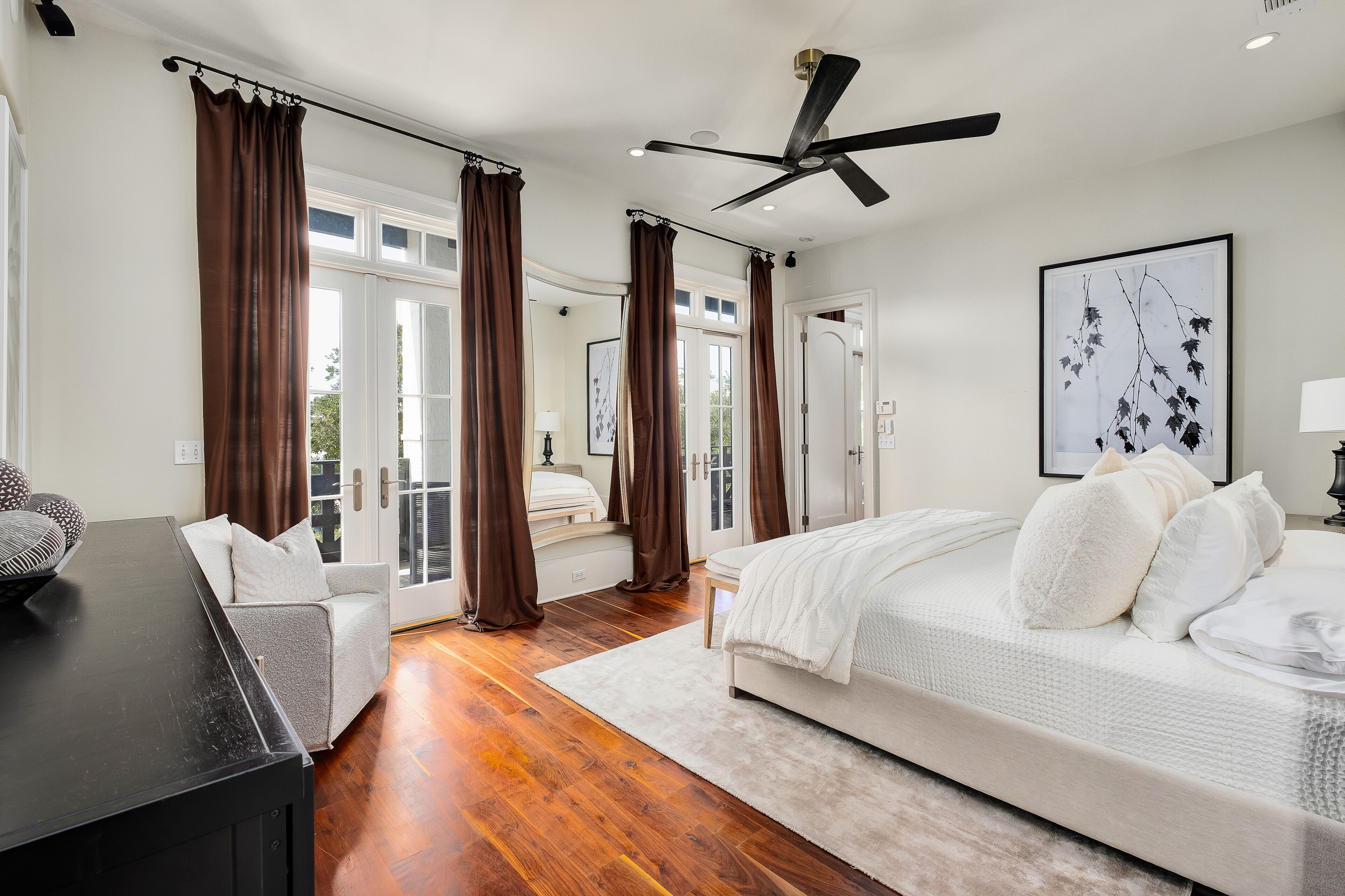 Master King bedroom suite 1 with side chair seating