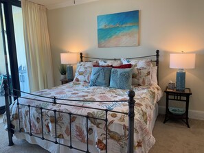 3 slaapkamers, bedden met traagschuimmatras, een strijkplank/strijkijzer