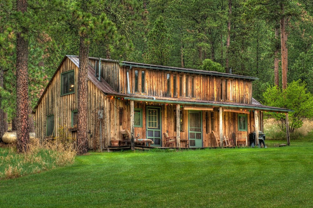 Cabin at Green Mountain – Rest & Relax – Mountain Magnificence
