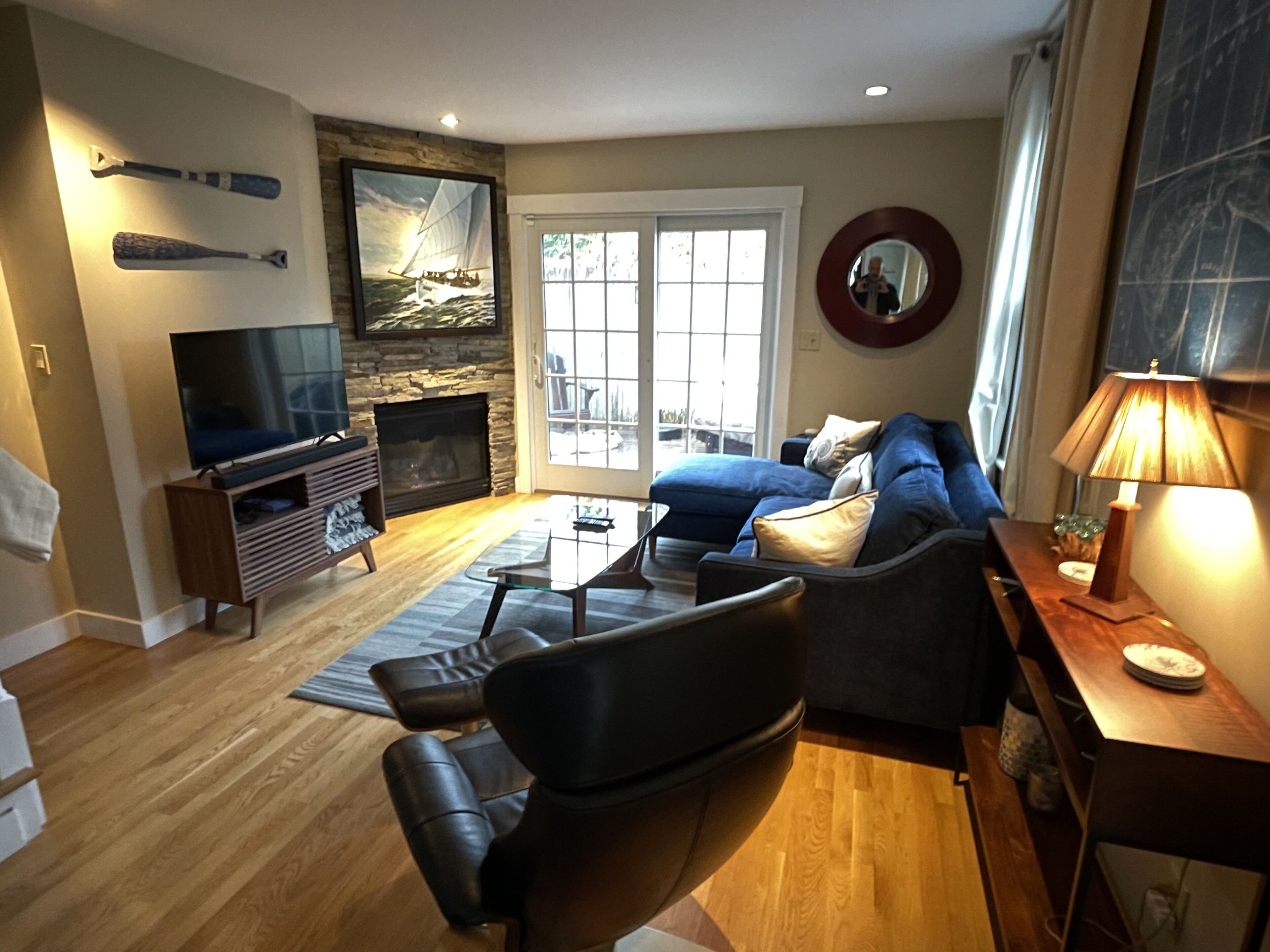 West End Modern Private Townhouse, Quiet And 5 Minute Walk To The Beach!