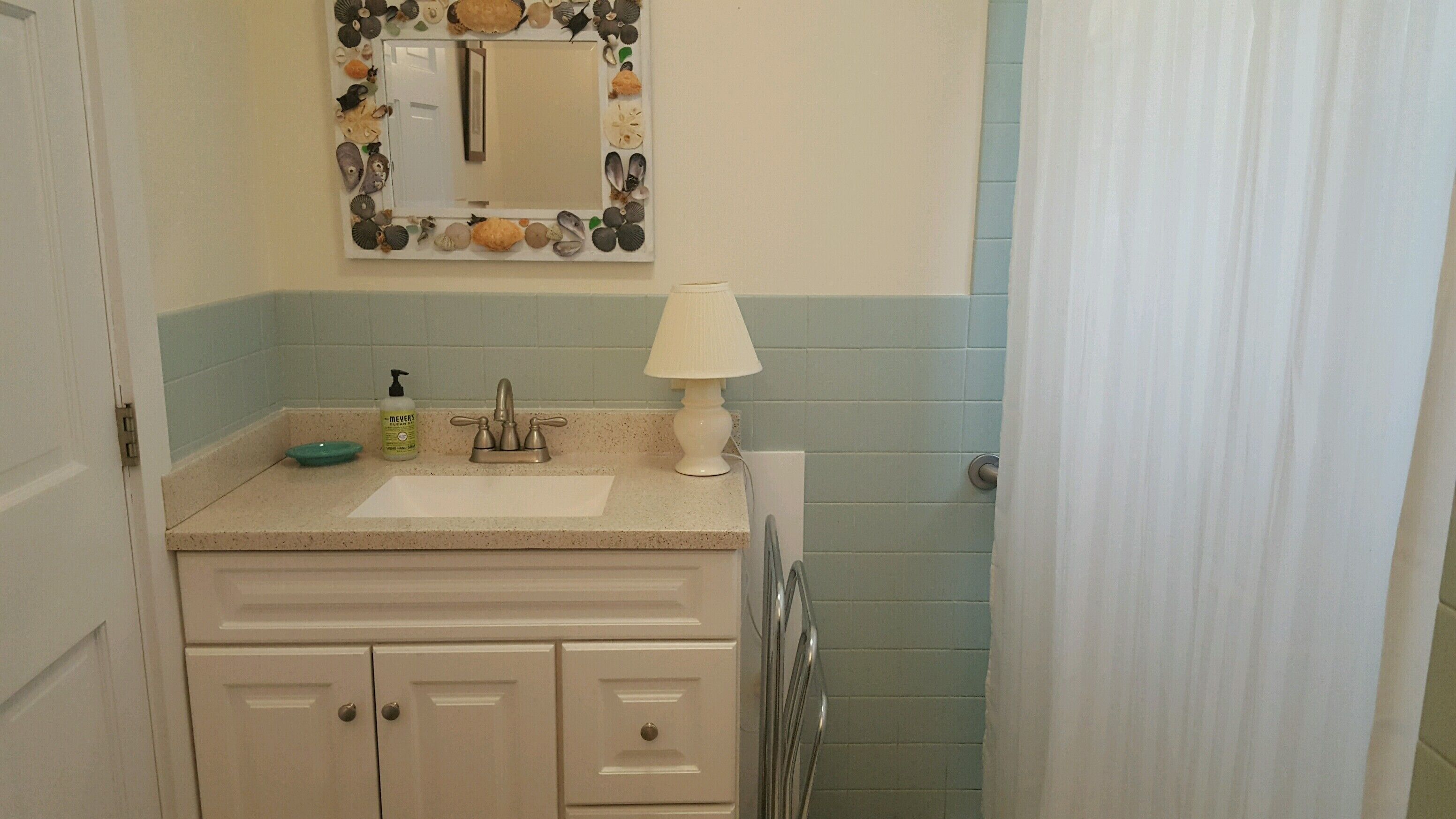 Upscale Charming Chalet Style Cottage