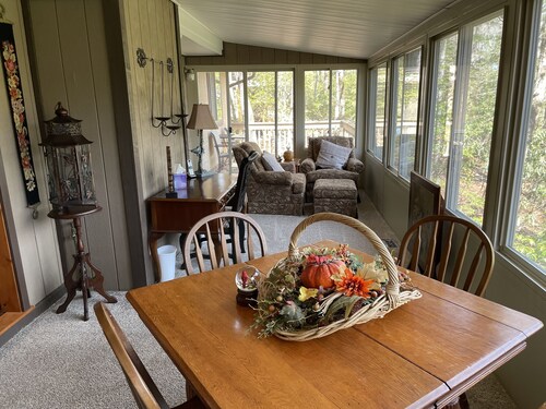 Awesome Mountain Home Get- Away- Connestee Falls- Hiking, Kayaking, Biking &mr