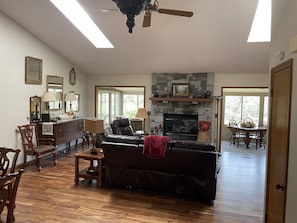 Smart TV, fireplace, DVD player, books