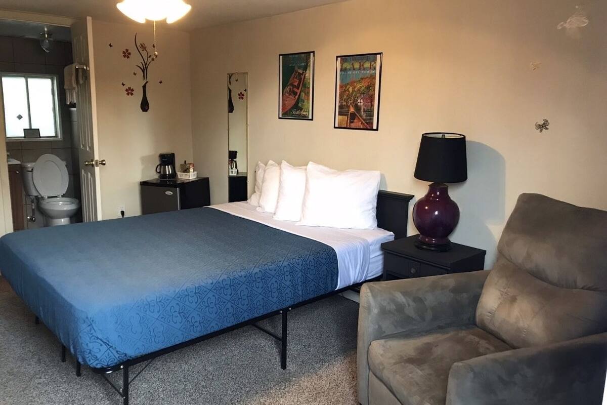 Kamar Deluks, 1 Tempat Tidur Queen, Bebas Asap Rokok, pemandangan gunung | Wi-Fi gratis dan seprai linen
