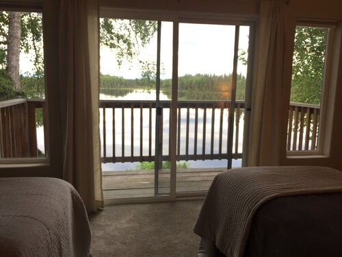 Beautiful Lakefront Property Minutes From The Kenai River And Soldotna
