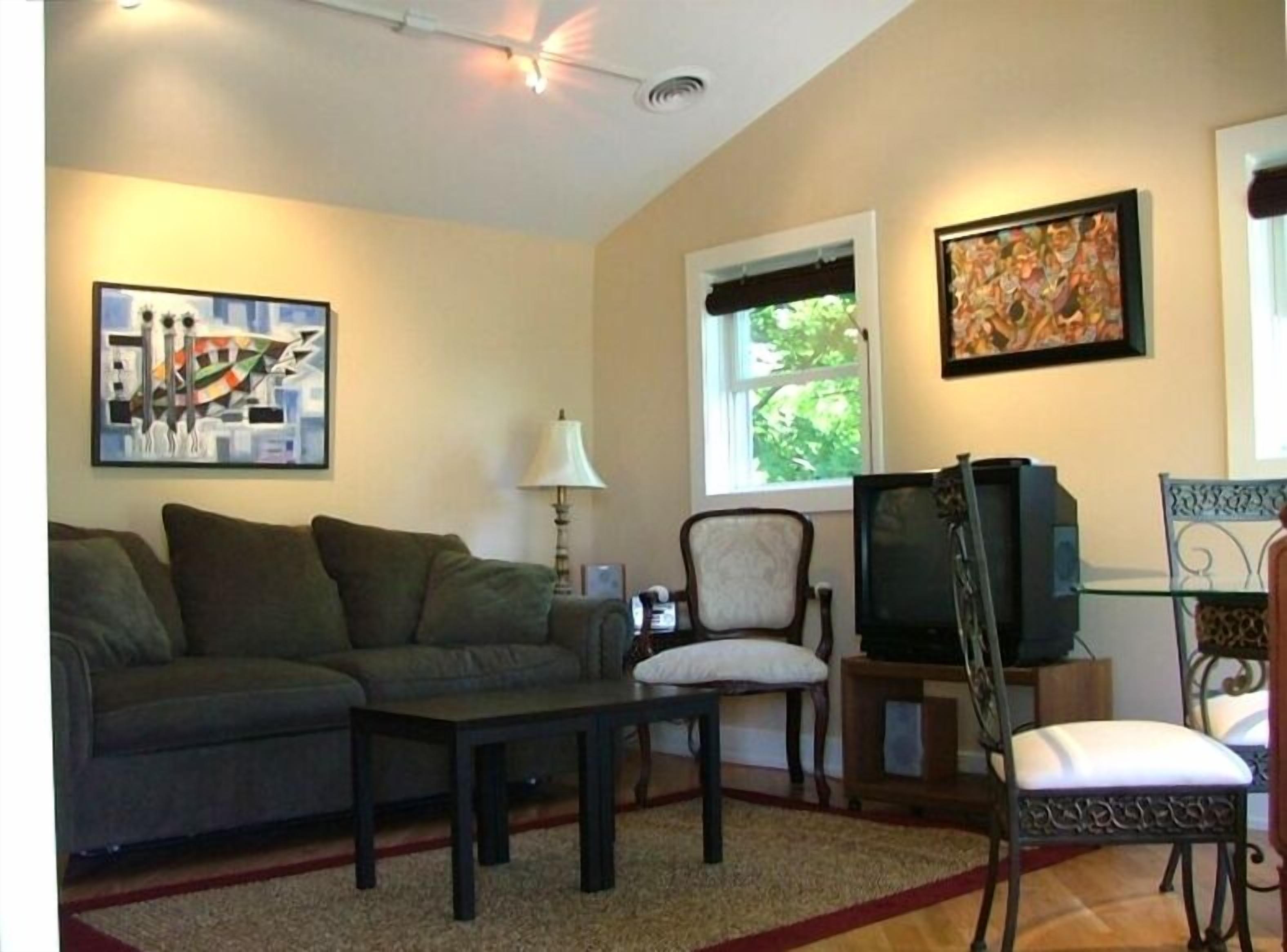 Suite #2 (of 2) at Amazwi Gallery in Historic District with Water and Park Views