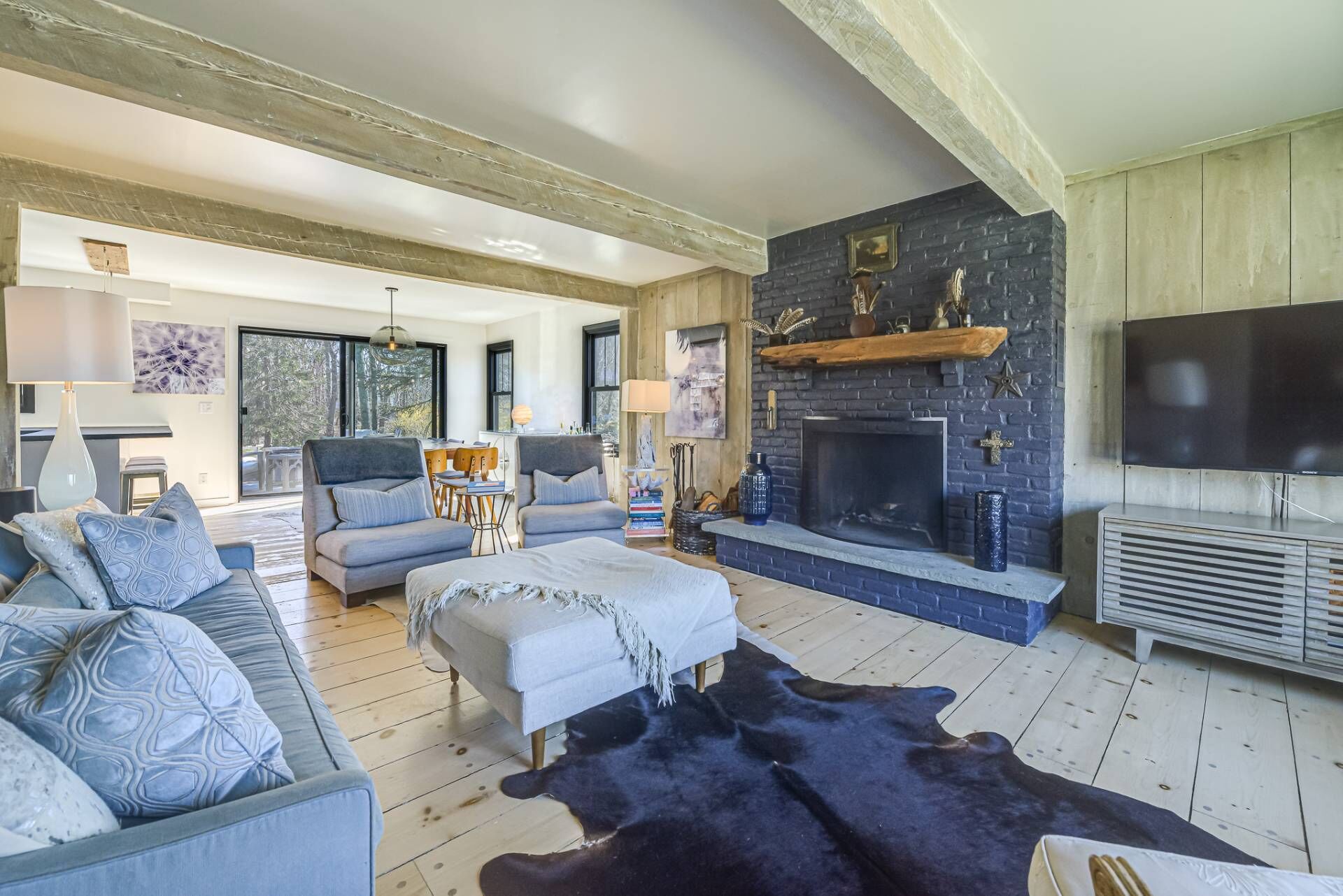 Sag Harbor Village Home 4 bed 3 bath Sleeps 8 Salt Water Pool, 2 acres 3K sq ft.