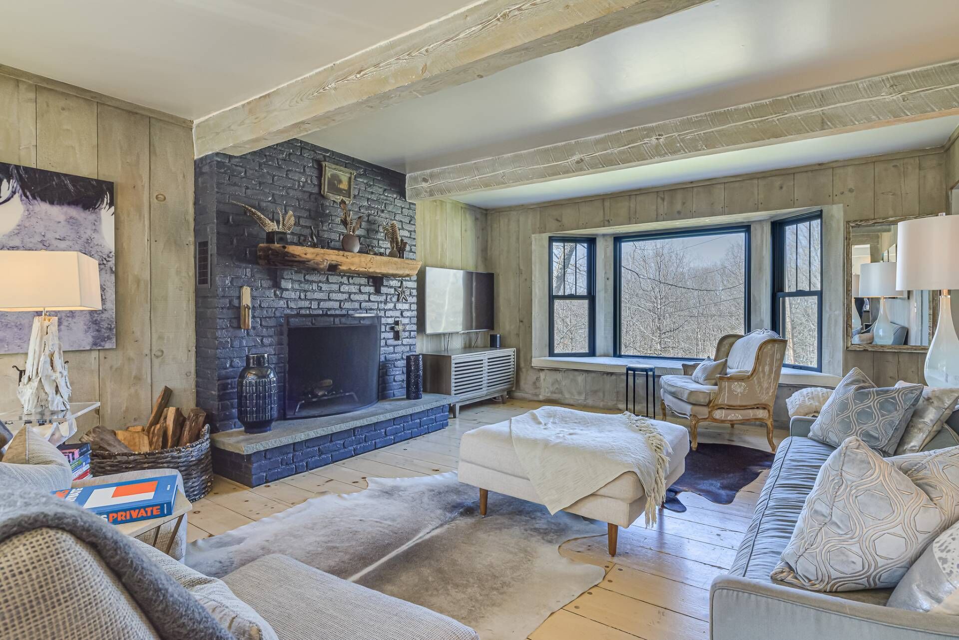 Sag Harbor Village Home 4 bed 3 bath Sleeps 8 Salt Water Pool, 2 acres 3K sq ft.