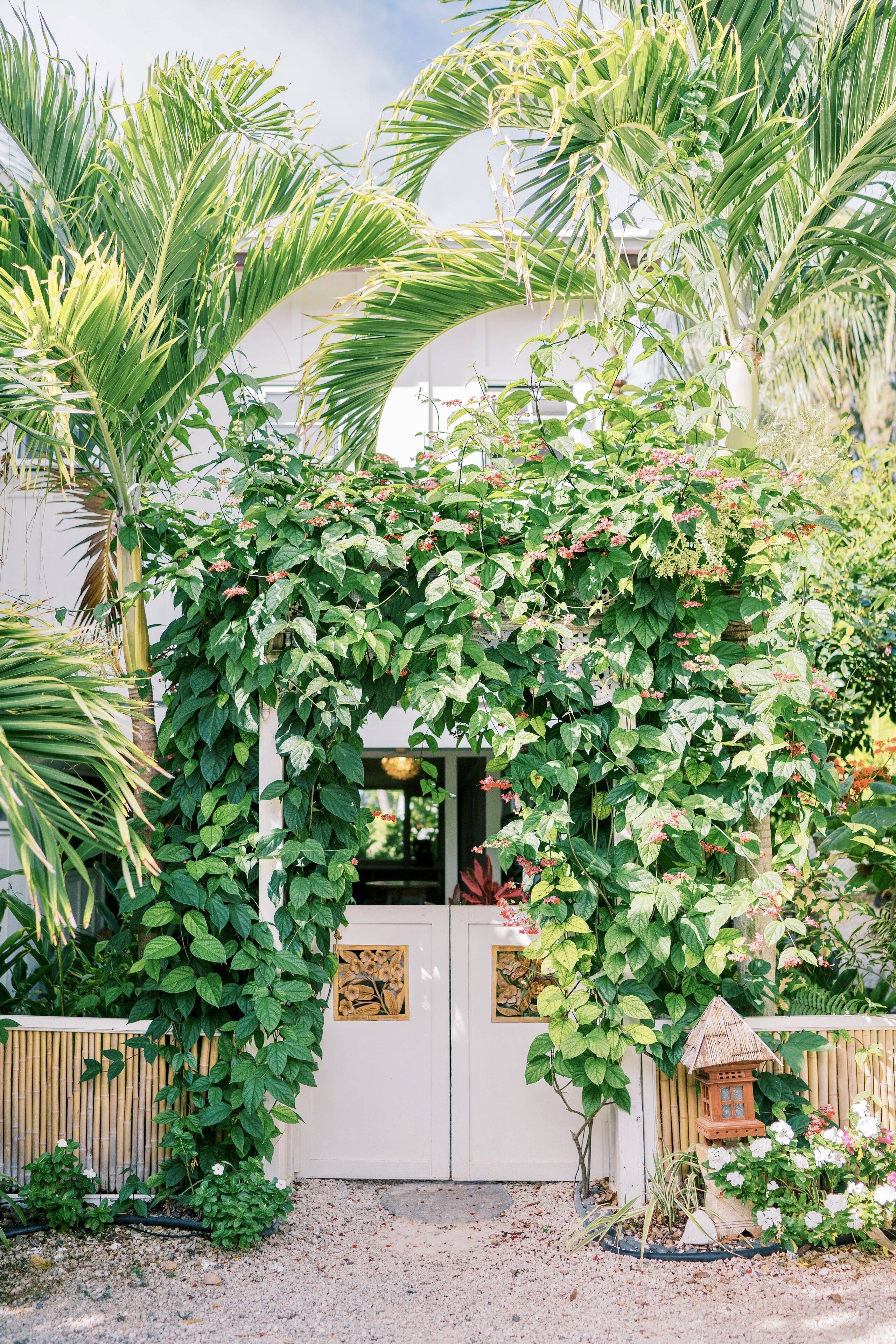 Enchanting Beach Bungalow with Private Garden